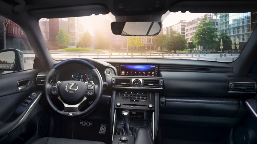 2020_Lexus_IS_F_SPORT_BLACKLINE_04