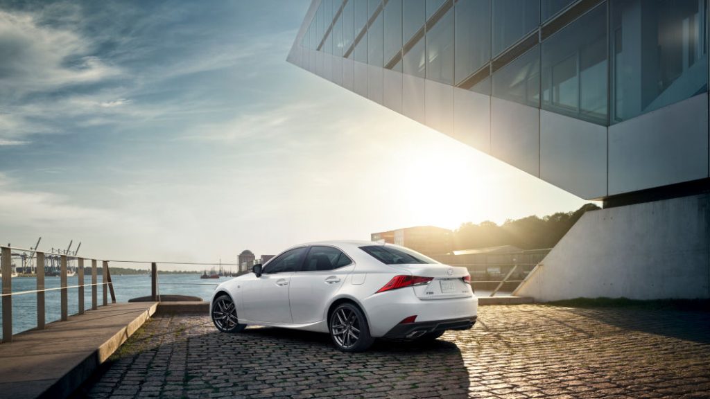 2020_Lexus_IS_F_SPORT_BLACKLINE_white