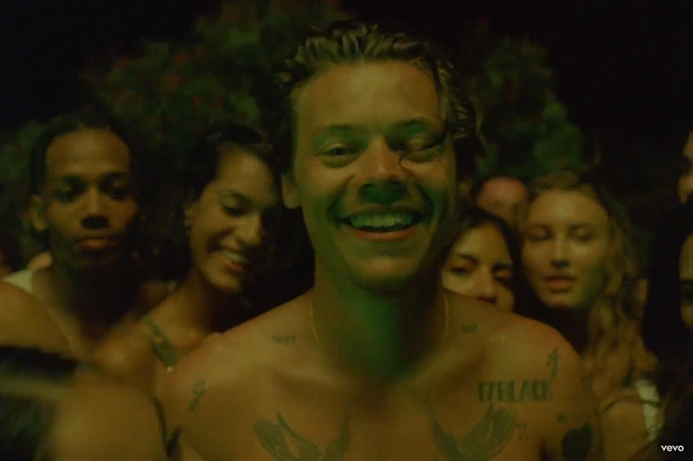 harry-styles-lights-up-video