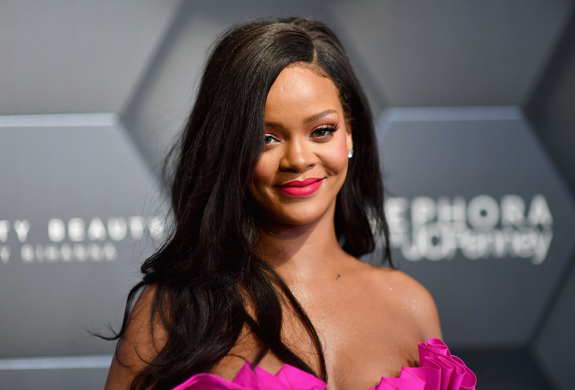 rihanna-visual-biography